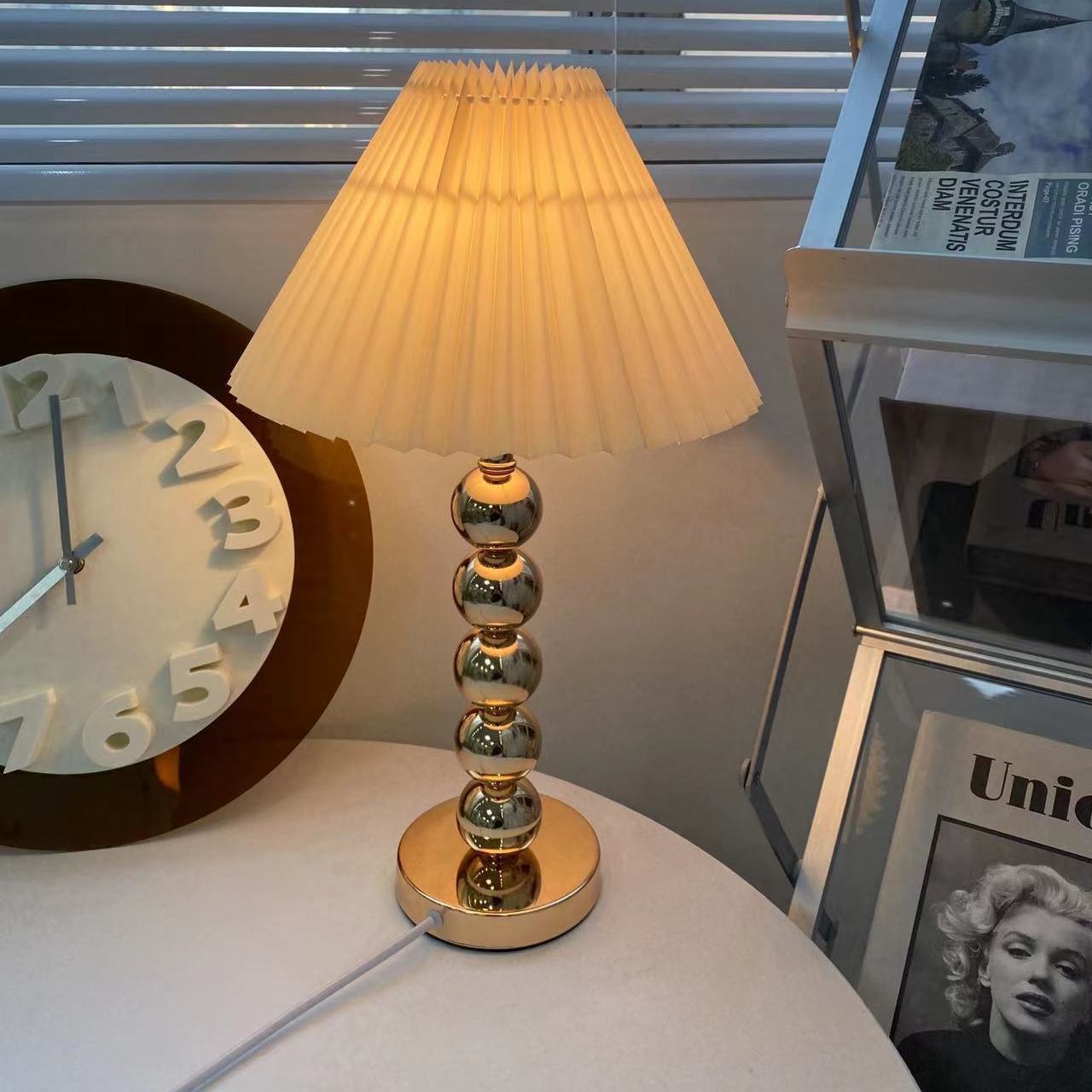 Rechargeable Minimalist Decorative Table Lamp